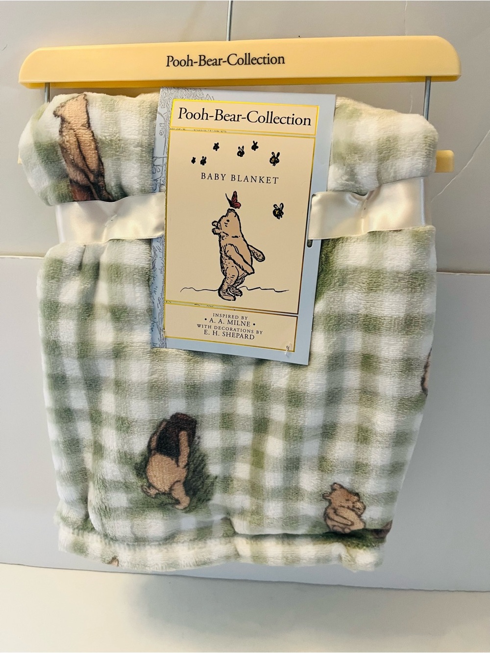 Winnie the Pooh Bear Collection Baby Blanket Green White Checker Honey Hunny
